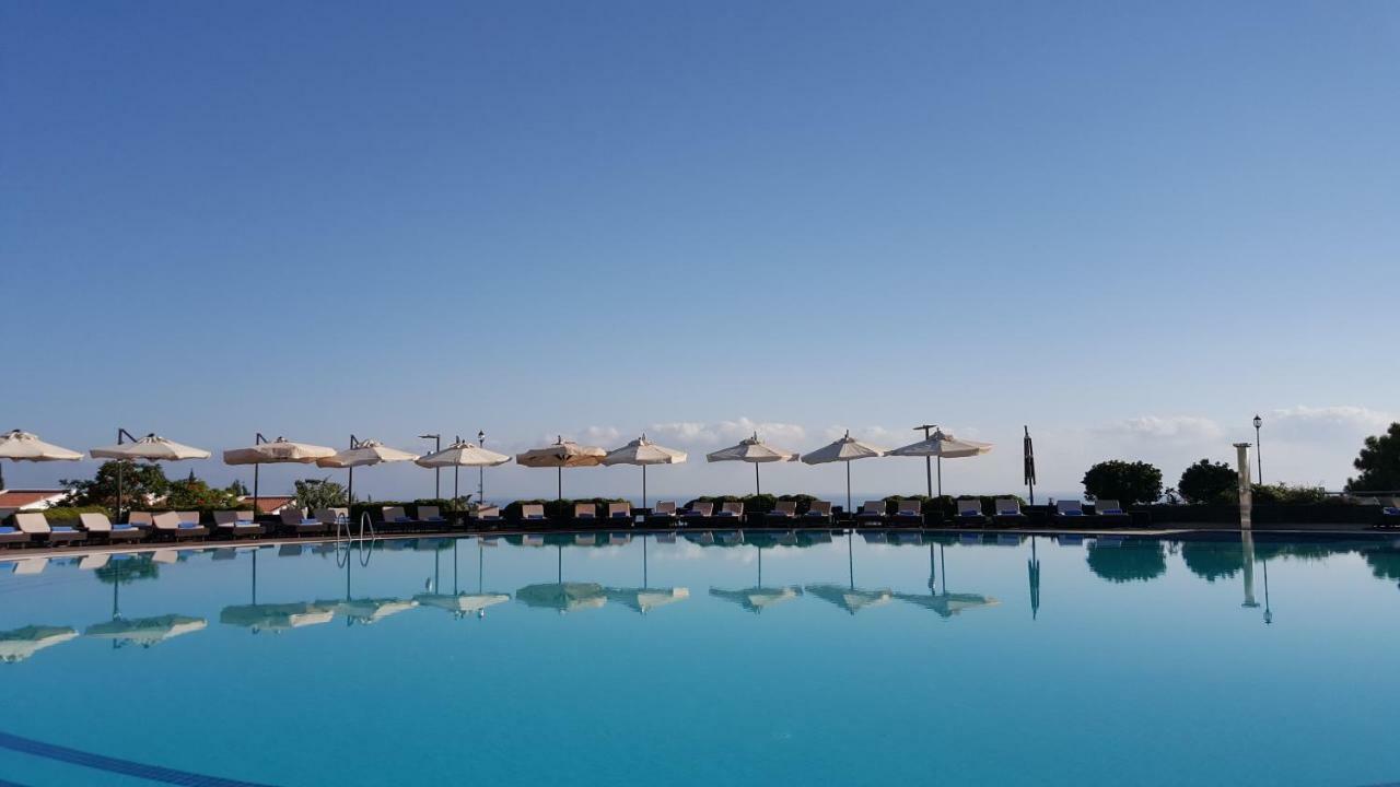 Malpas Hotel Agios Epiktitos Ngoại thất bức ảnh