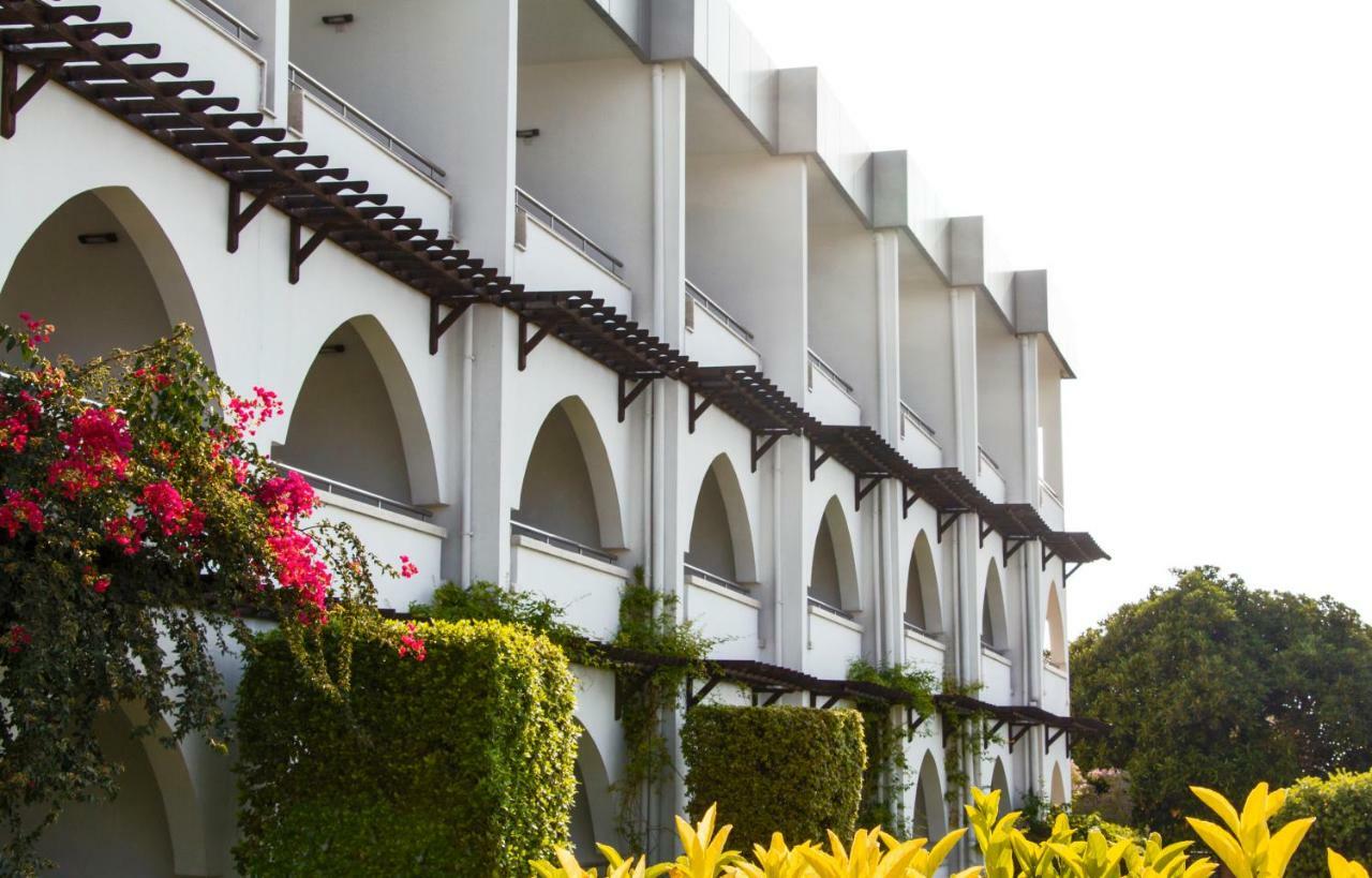 Malpas Hotel Agios Epiktitos Ngoại thất bức ảnh