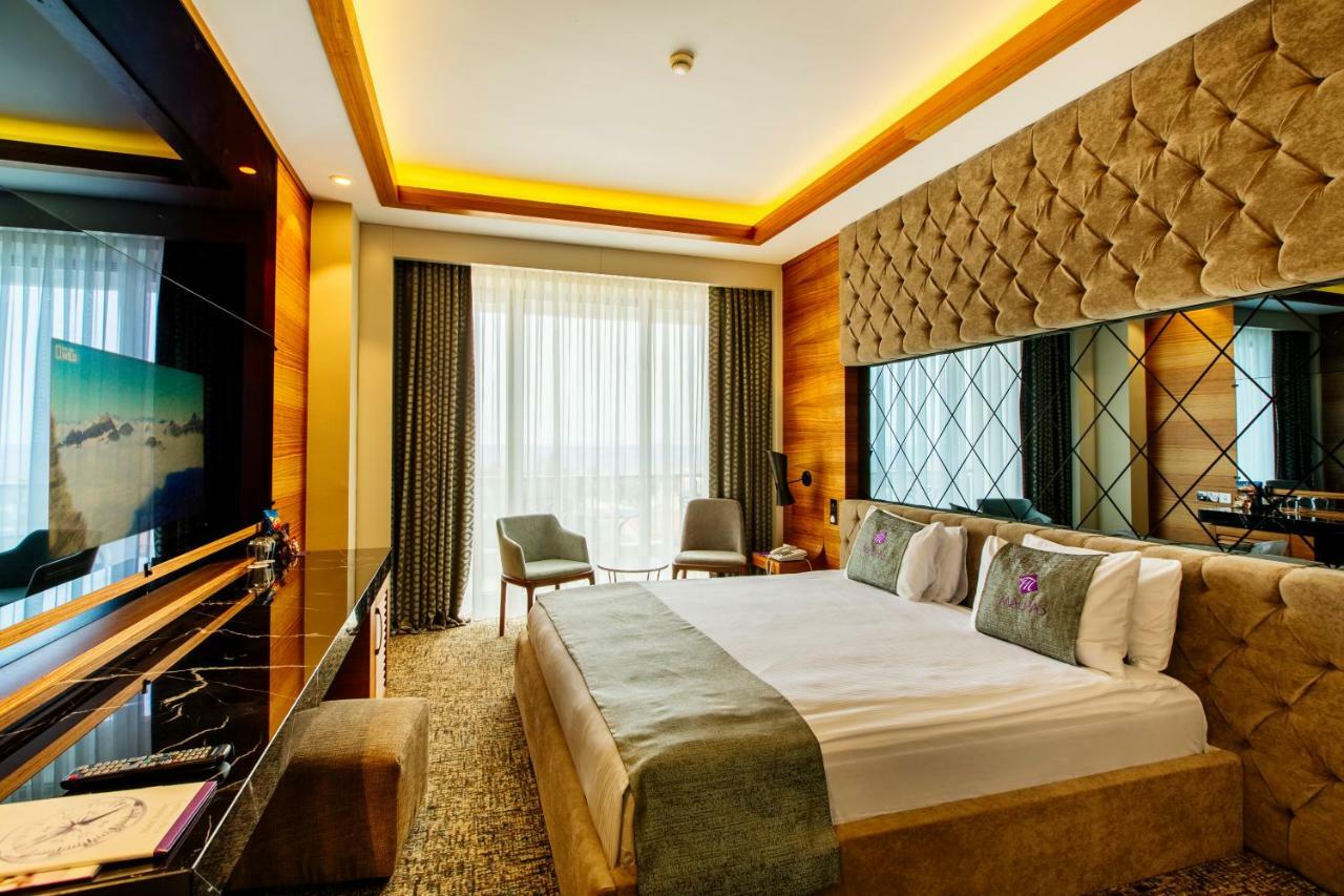Malpas Hotel Agios Epiktitos Ngoại thất bức ảnh