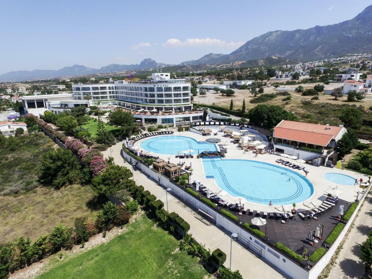 Malpas Hotel Agios Epiktitos Ngoại thất bức ảnh