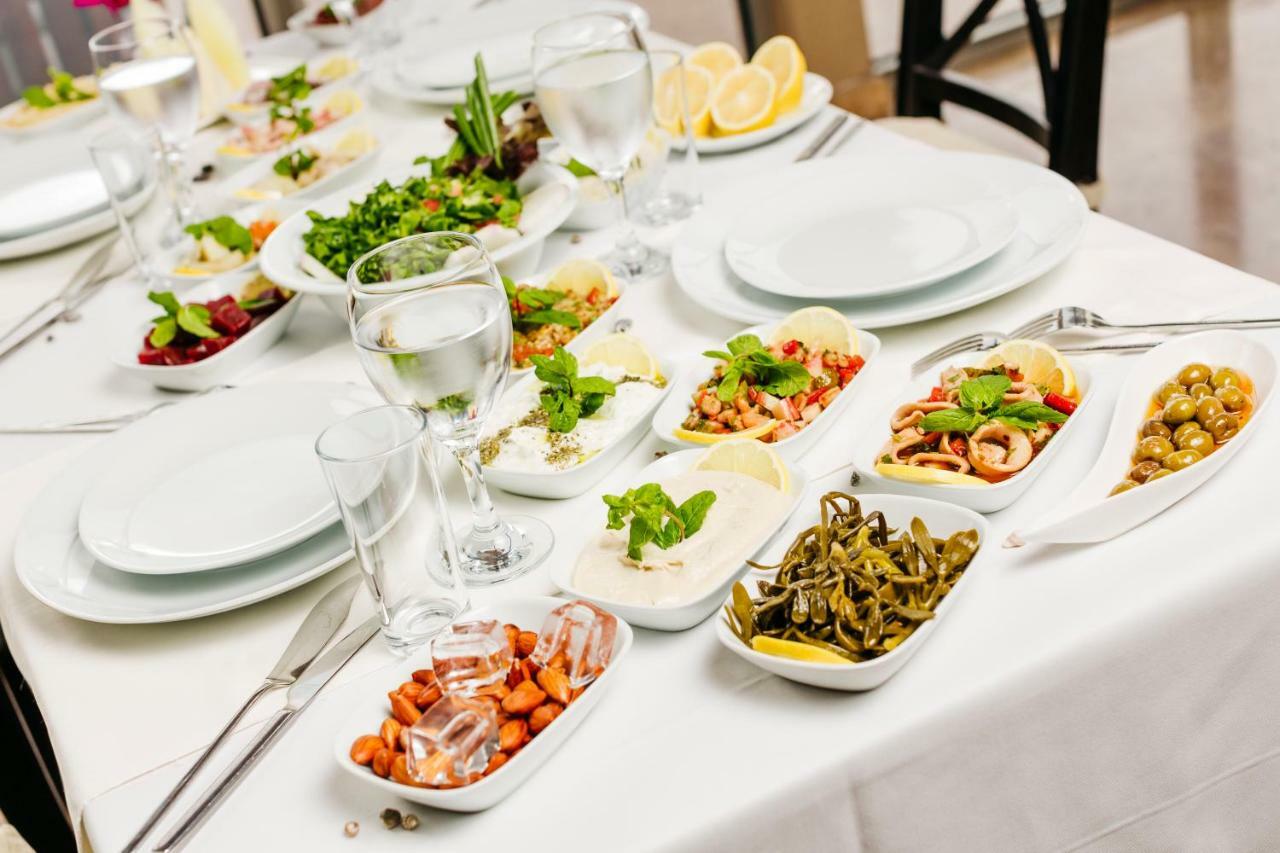 Malpas Hotel Agios Epiktitos Ngoại thất bức ảnh