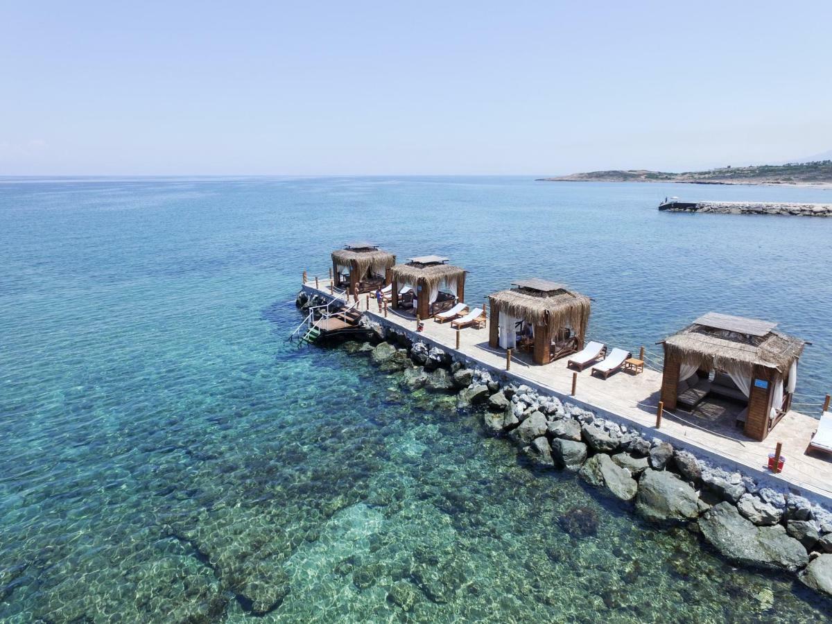 Malpas Hotel Agios Epiktitos Ngoại thất bức ảnh