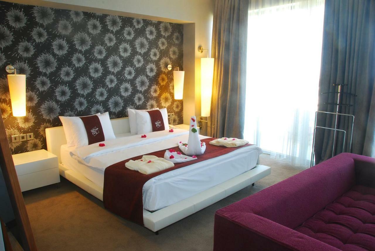 Malpas Hotel Agios Epiktitos Ngoại thất bức ảnh
