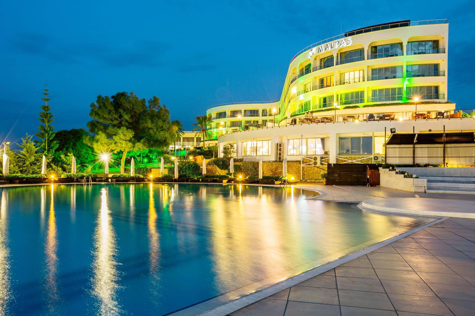 Malpas Hotel Agios Epiktitos Ngoại thất bức ảnh