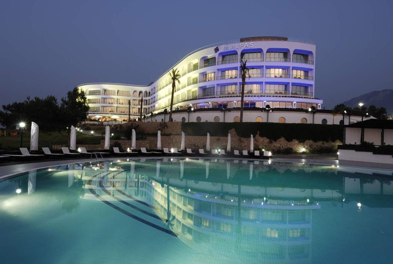 Malpas Hotel Agios Epiktitos Ngoại thất bức ảnh